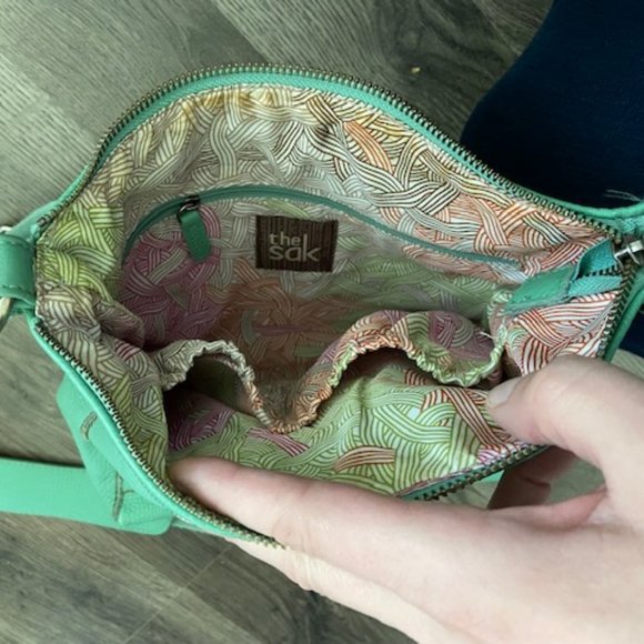 The Sak Green crossbody purse - Picture 8 of 8